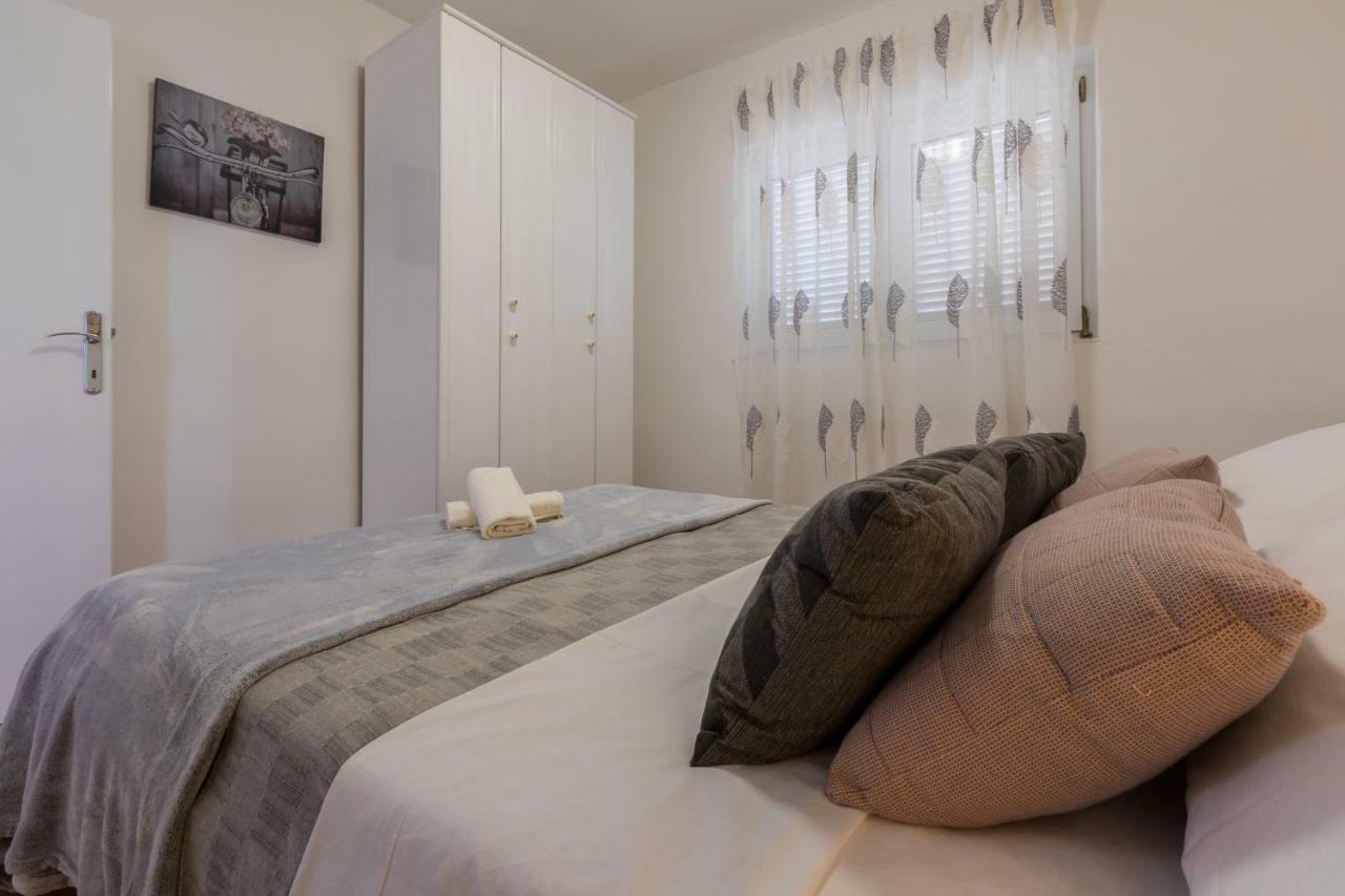 Apartment Ankica L4 ซริกเวนิซา ภายนอก รูปภาพ